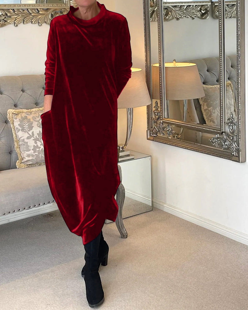 Velvet Cocoonjurk Met Colkraag En Steekzakken – Luxueuze Nonchalance Met Zachte Glans