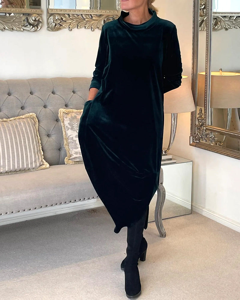 Velvet Cocoonjurk Met Colkraag En Steekzakken – Luxueuze Nonchalance Met Zachte Glans