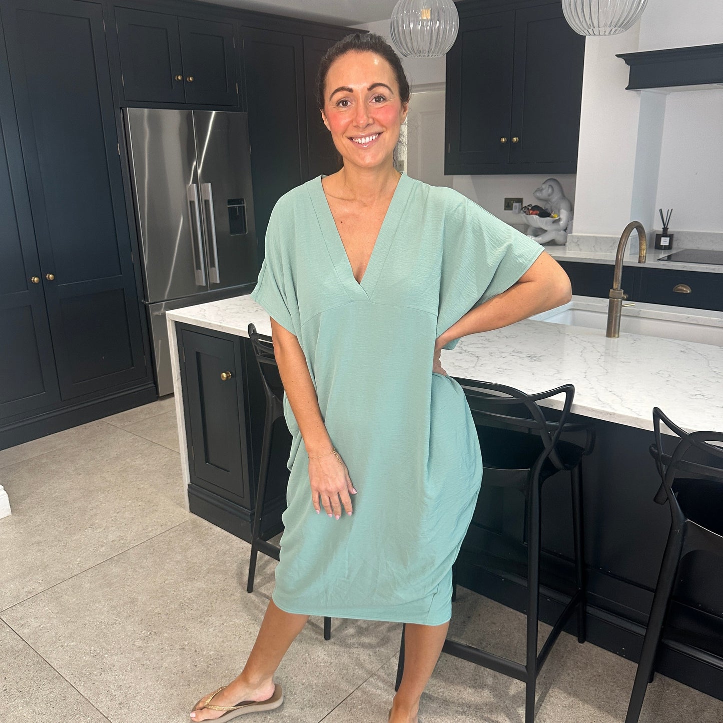 Dames Losvallende Midi-Jurk Met V-Hals En Korte Mouwen – Lente, Zomer En Casual Momenten