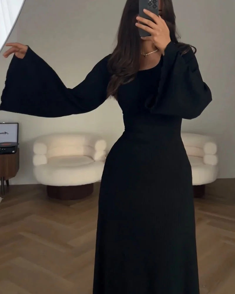 Gebreide Maxi Damesjurk Met Lange Mouwen – Elegante Ribstructuur In Aansluitende Fit