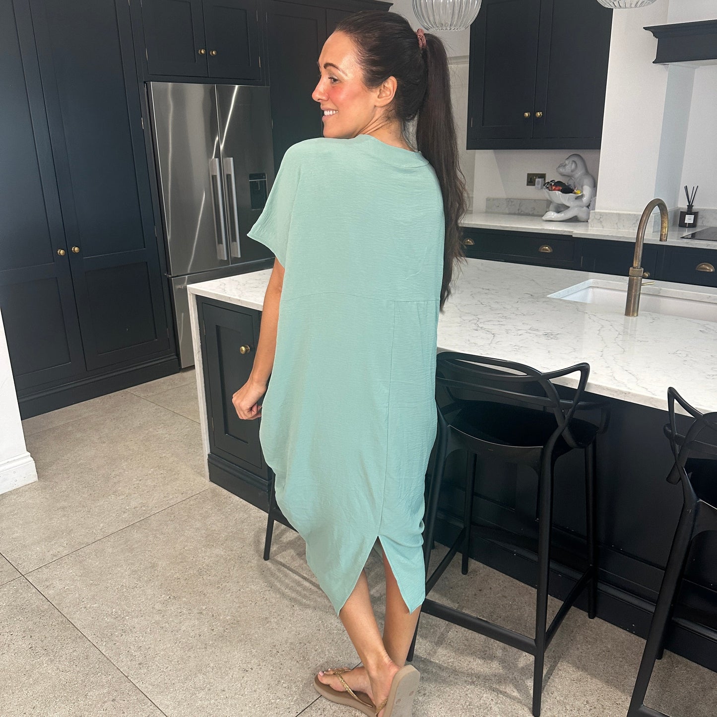 Dames Losvallende Midi-Jurk Met V-Hals En Korte Mouwen – Lente, Zomer En Casual Momenten