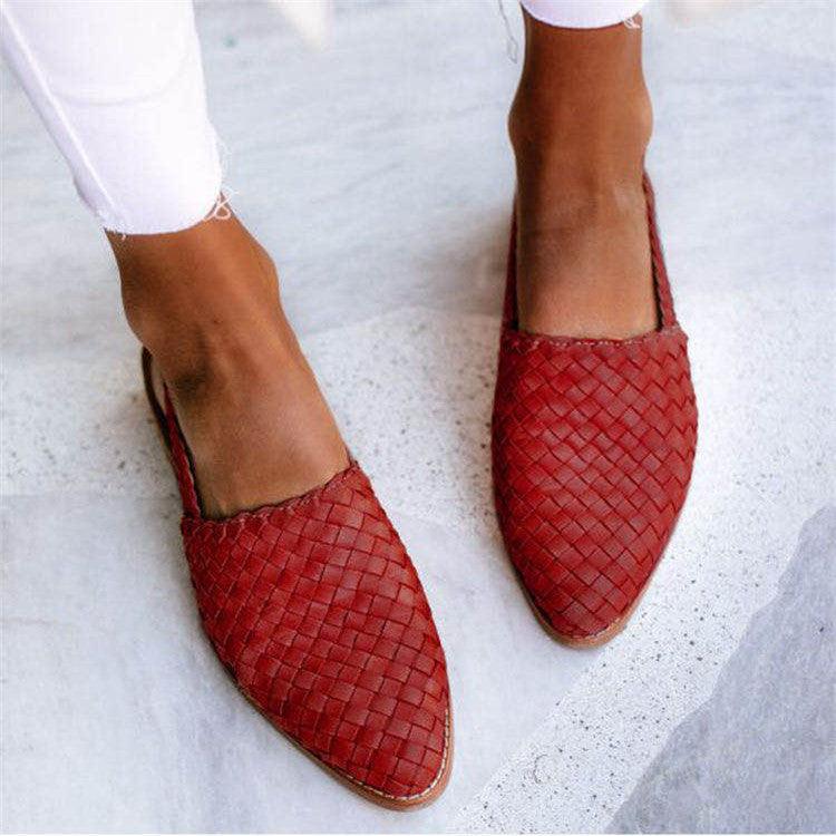 Rode Geweven Instappers Voor Dames – Comfortabele Leren Flats Met Handgemaakt Design