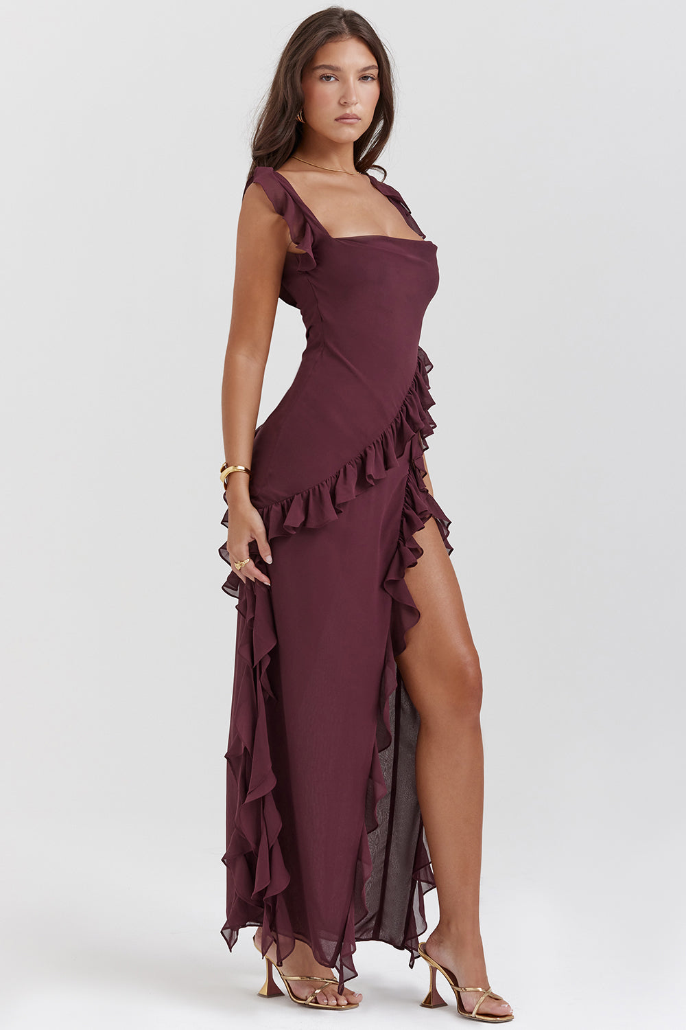 Elegante Asymmetrische Avondjurk Met Ruches En Hoge Split – Verfijnd En Verleidelijk
