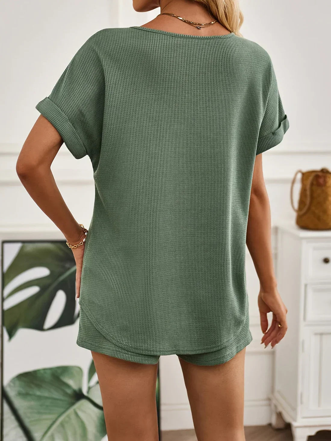 Zomerse Dames Lounge Set Met V-Hals Top En Korte Broek – Comfortabel, Ademend & Perfect Voor Warme Dagen