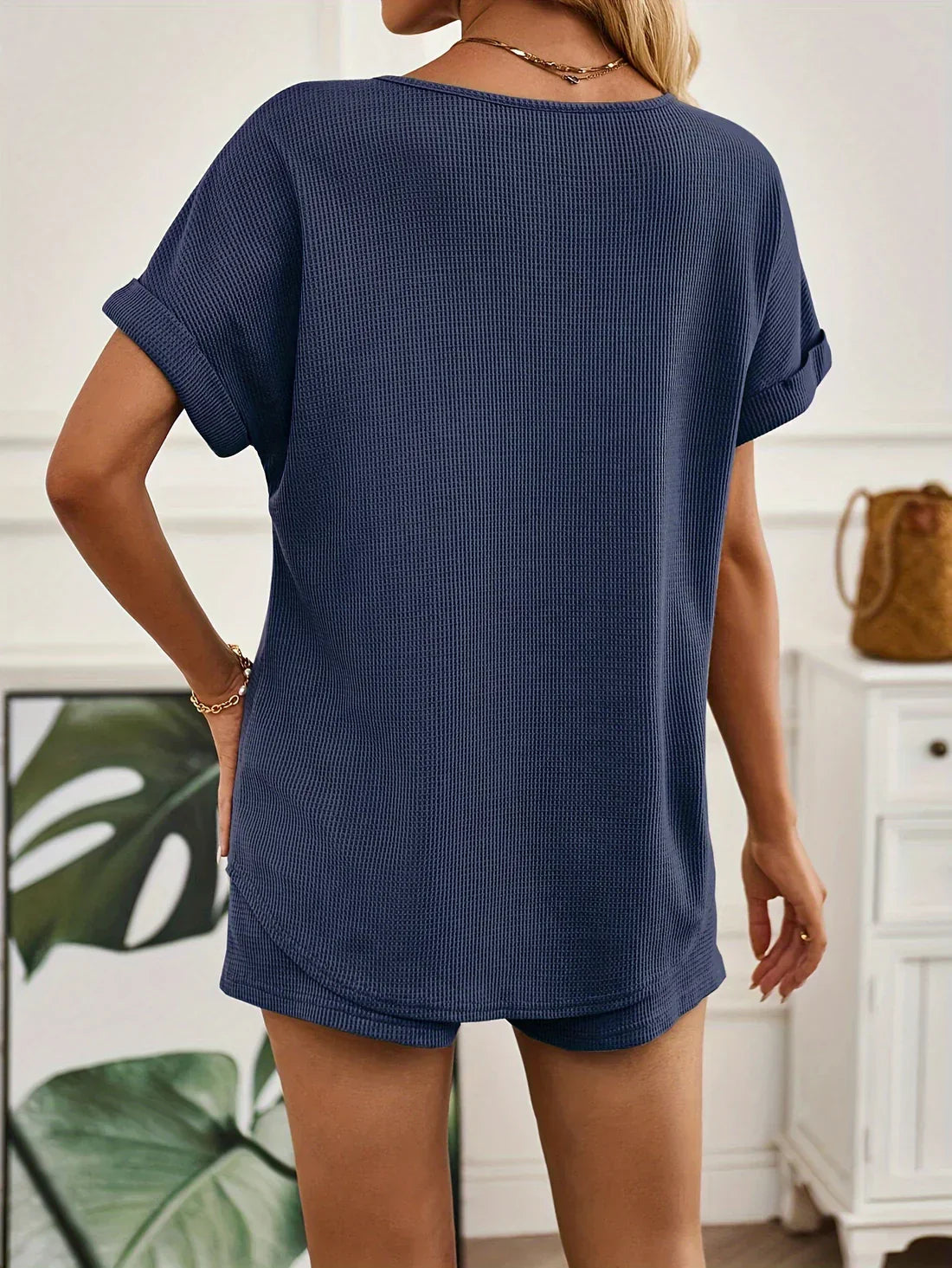 Zomerse Dames Lounge Set Met V-Hals Top En Korte Broek – Comfortabel, Ademend & Perfect Voor Warme Dagen