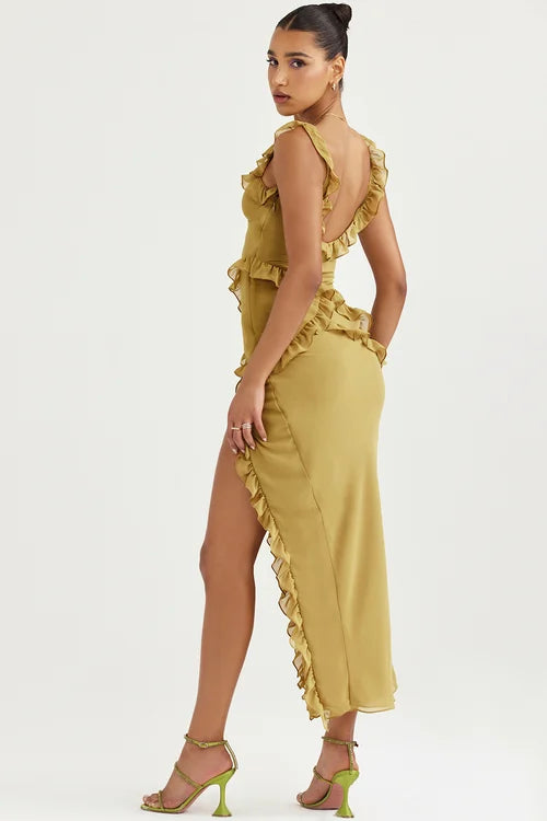 Lange Damesjurk Met Hoge Split En Ruches – Verleidelijke Avondjurk Met Elegante Details