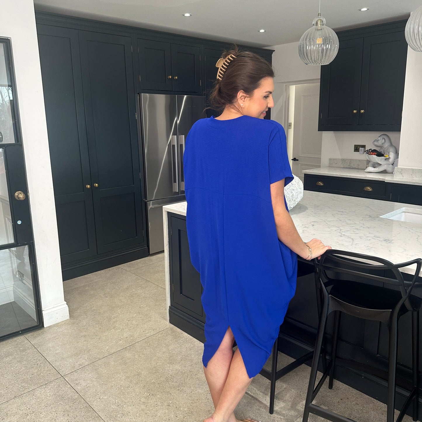 Dames Losvallende Midi-Jurk Met V-Hals En Korte Mouwen – Lente, Zomer En Casual Momenten