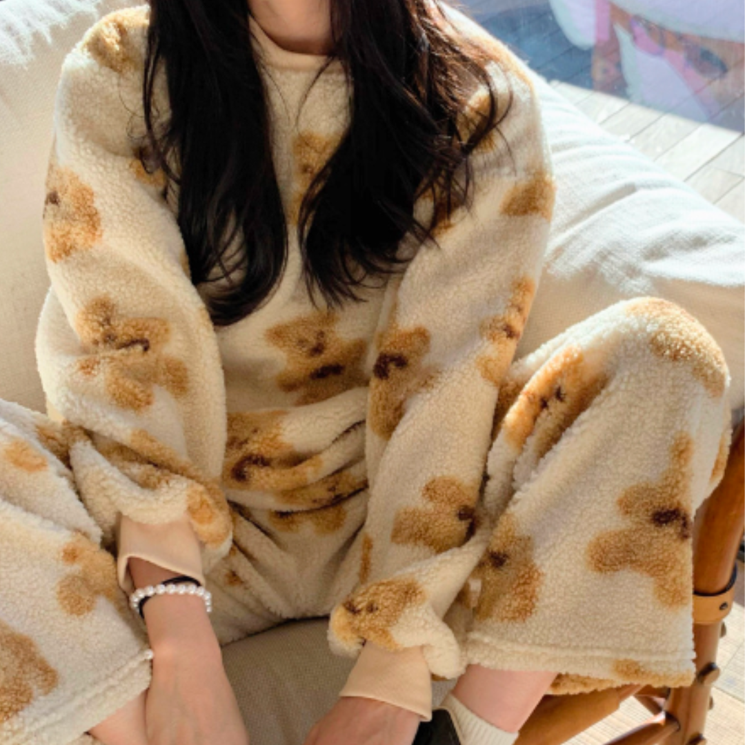 Zachte Teddy Pyjama Set Met Berenprint – Cozy Loungewear Voor De Winter