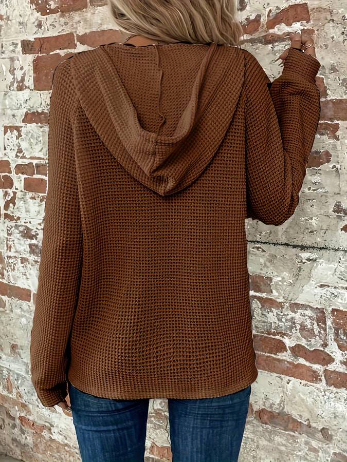 Gebreide Dameshoodie Met Knoopsluiting – Relaxte Essential Voor Najaar En Vroege Lente