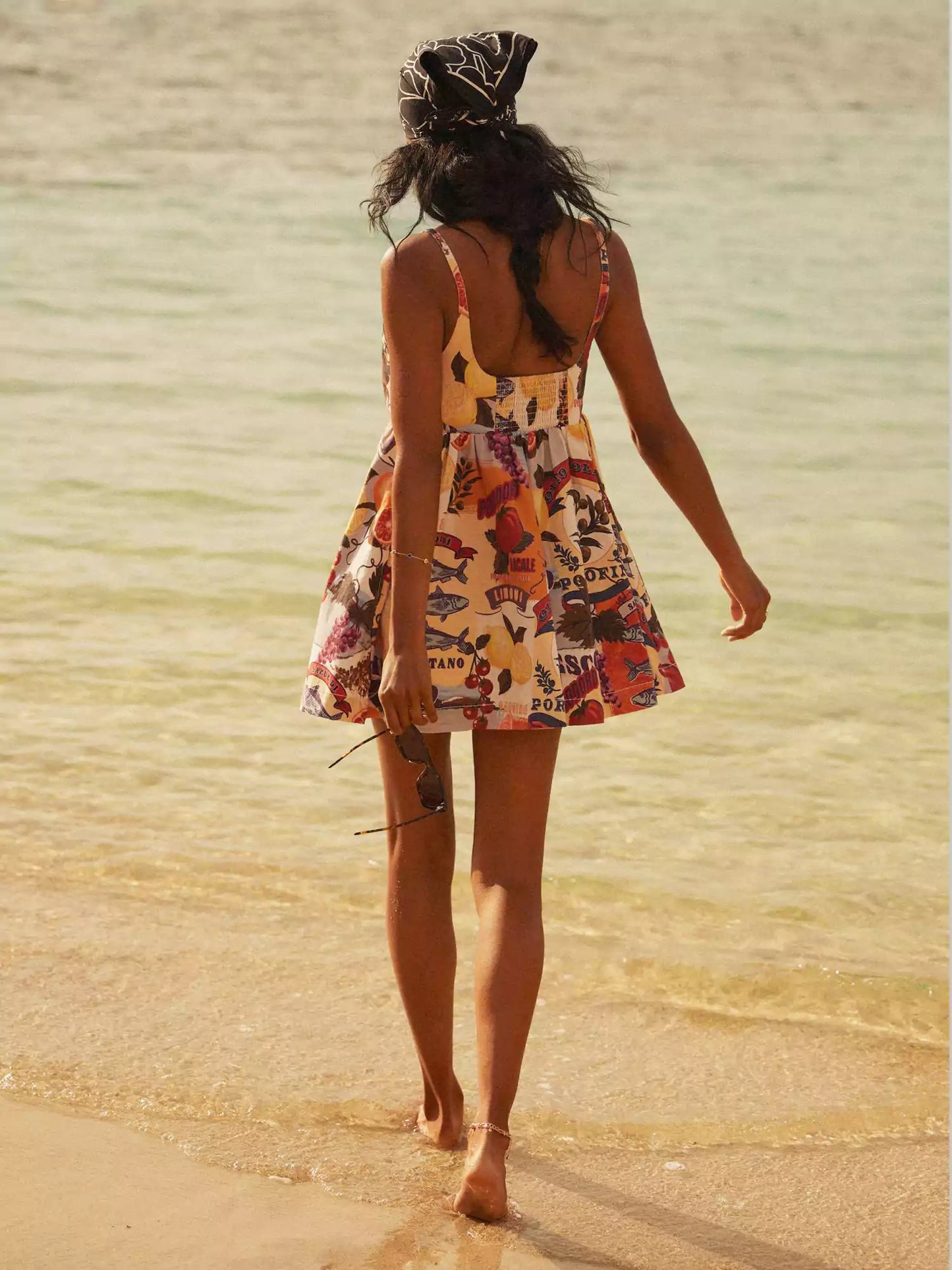 Dames Mini-Jurk Met Rechte Bandjes En Tropische All-Over Print – Lente, Zomer En Vroege Herfst