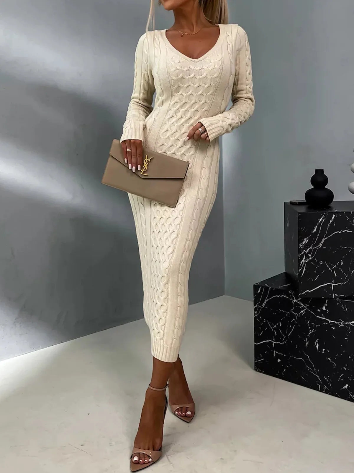 Gebreide Bodycon Damesjurk Met Kabelmotief – Elegante Pasvorm Met Cosy Look