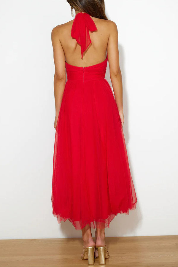 Elegante Halterjurk Van Tule – Perfect Voor Feestelijke Momenten