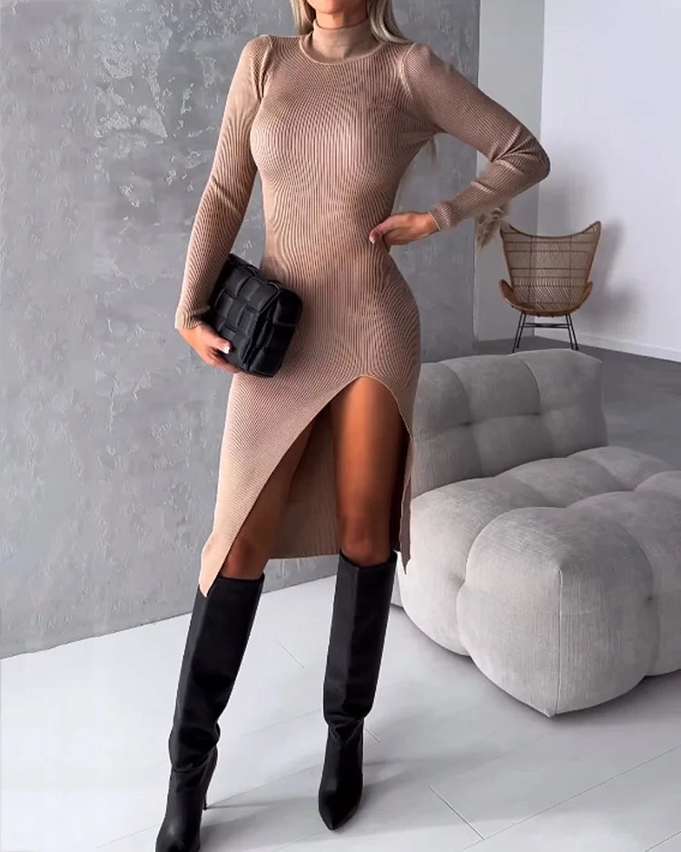 Gebreide Bodyconjurk Met Col En Asymmetrische Split – Comfort Meets Verleiding