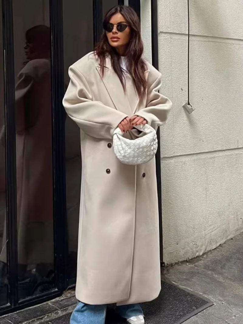 Oversized Damesjas Met Reverskraag – Lange Pasvorm, Dubbele Rij Knopen & Herfstlook