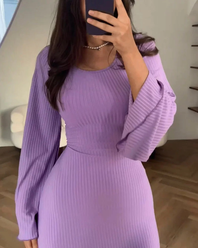 Gebreide Maxi Damesjurk Met Lange Mouwen – Elegante Ribstructuur In Aansluitende Fit