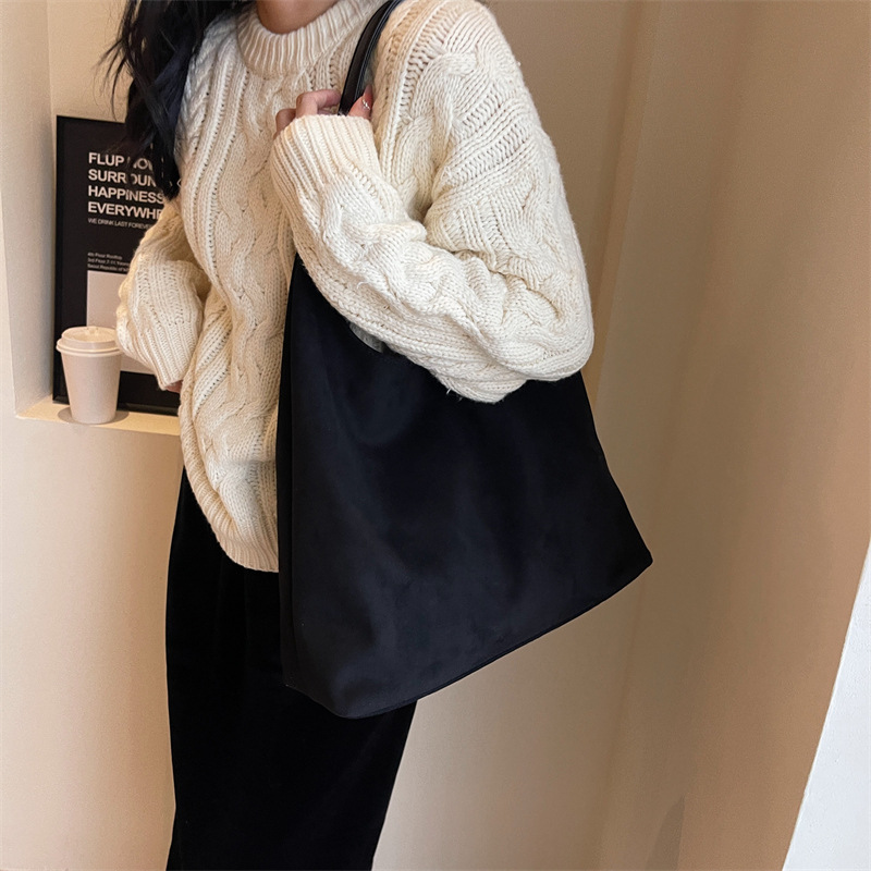 Suède Totebag Voor Dames – Minimalistisch Design, Comfortabel & Ruim Voor Elke Dag