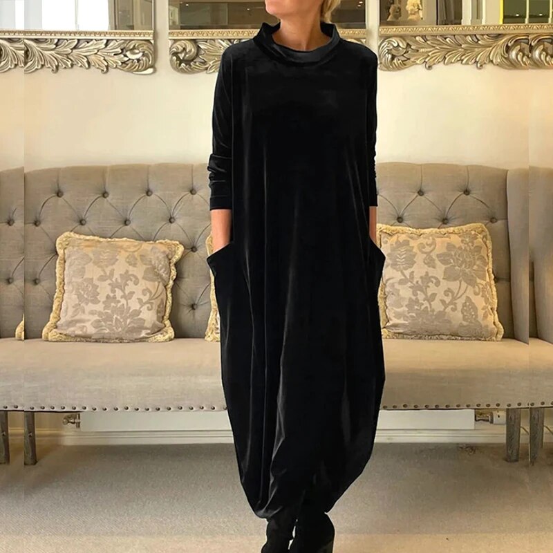 Velvet Cocoonjurk Met Colkraag En Steekzakken – Luxueuze Nonchalance Met Zachte Glans