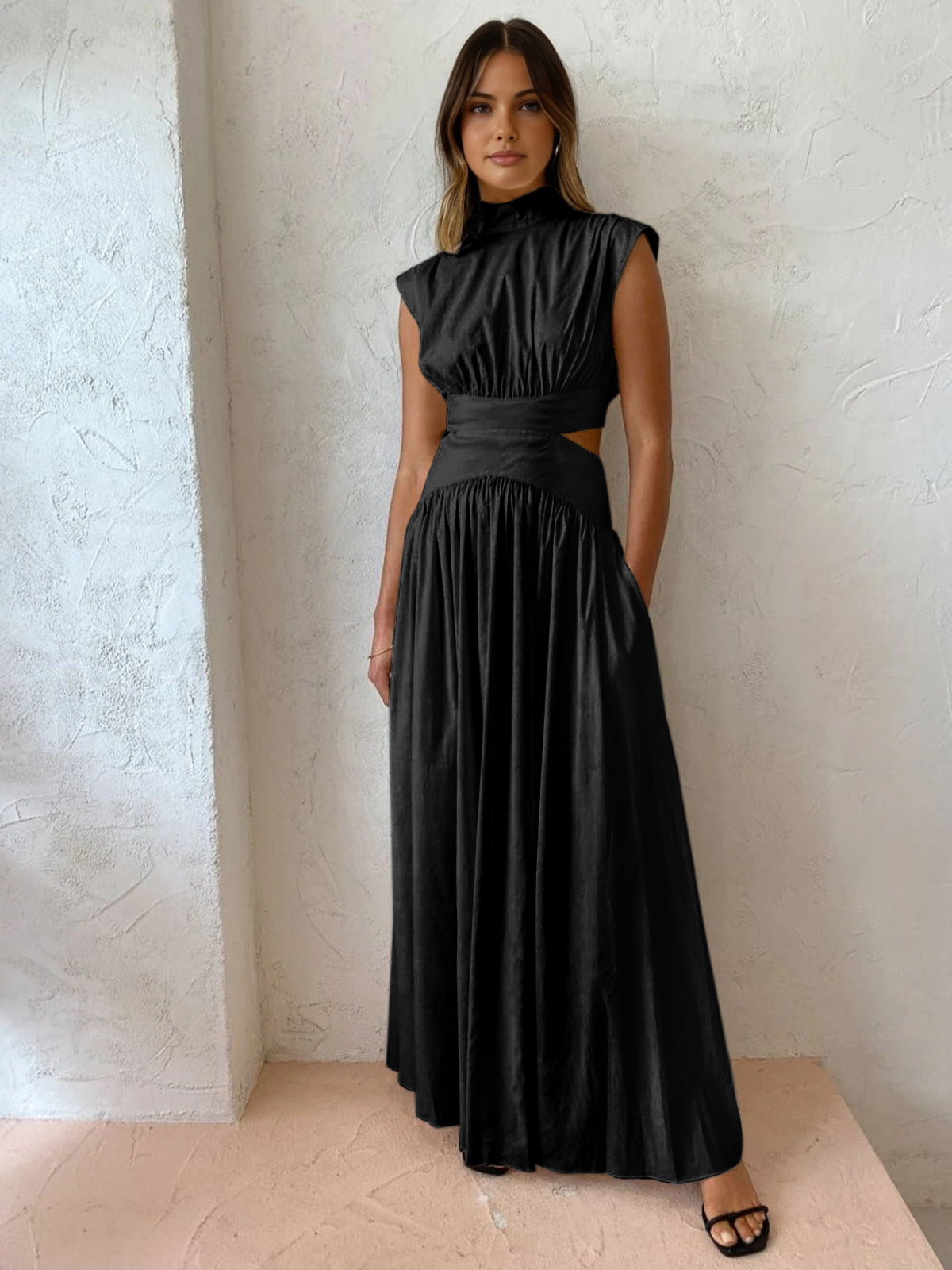 Elegante Mock Neck Cut Out Lange Jurk Voor Modebewuste Vrouwen – Gemaakt Van Luxe Stof, Verfijnde Snit & Ideaal Voor Feestelijke Gelegenheden.