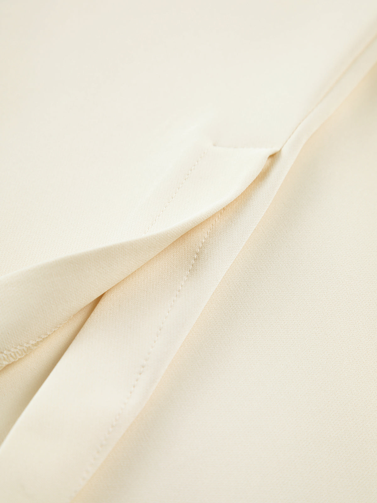 Elegante Tube Top Met Brede Pantalon Voor Modebewuste Vrouwen – Lichtgewicht Katoen, Trendy Neutrale Tinten & Ideaal Voor Zomerse Avonden.