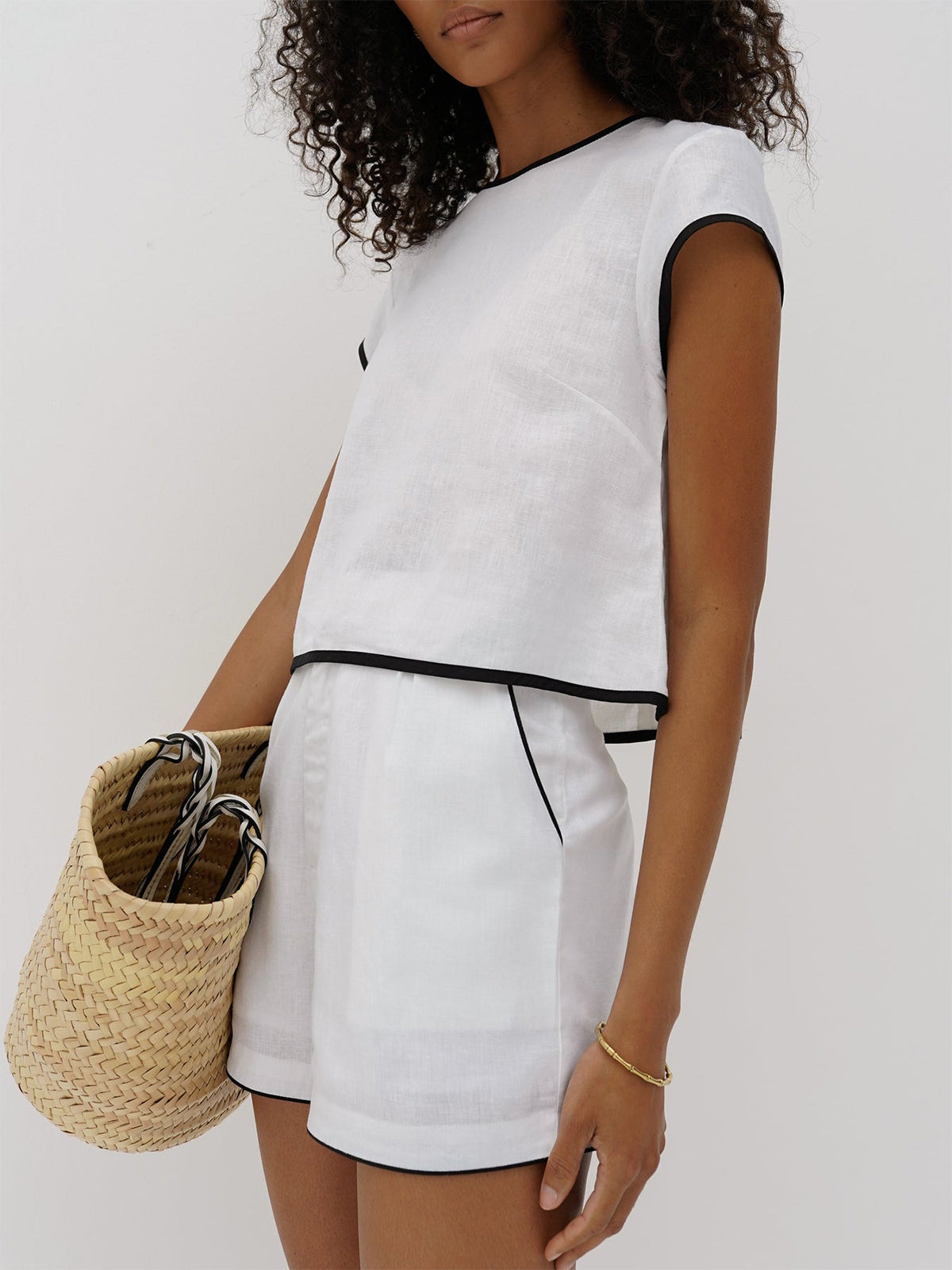 Dames Set Met Korte Broek En Top Met Contrastdetails – Zomer, Katoen & Perfect Voor Casual En Stijlvolle Momenten