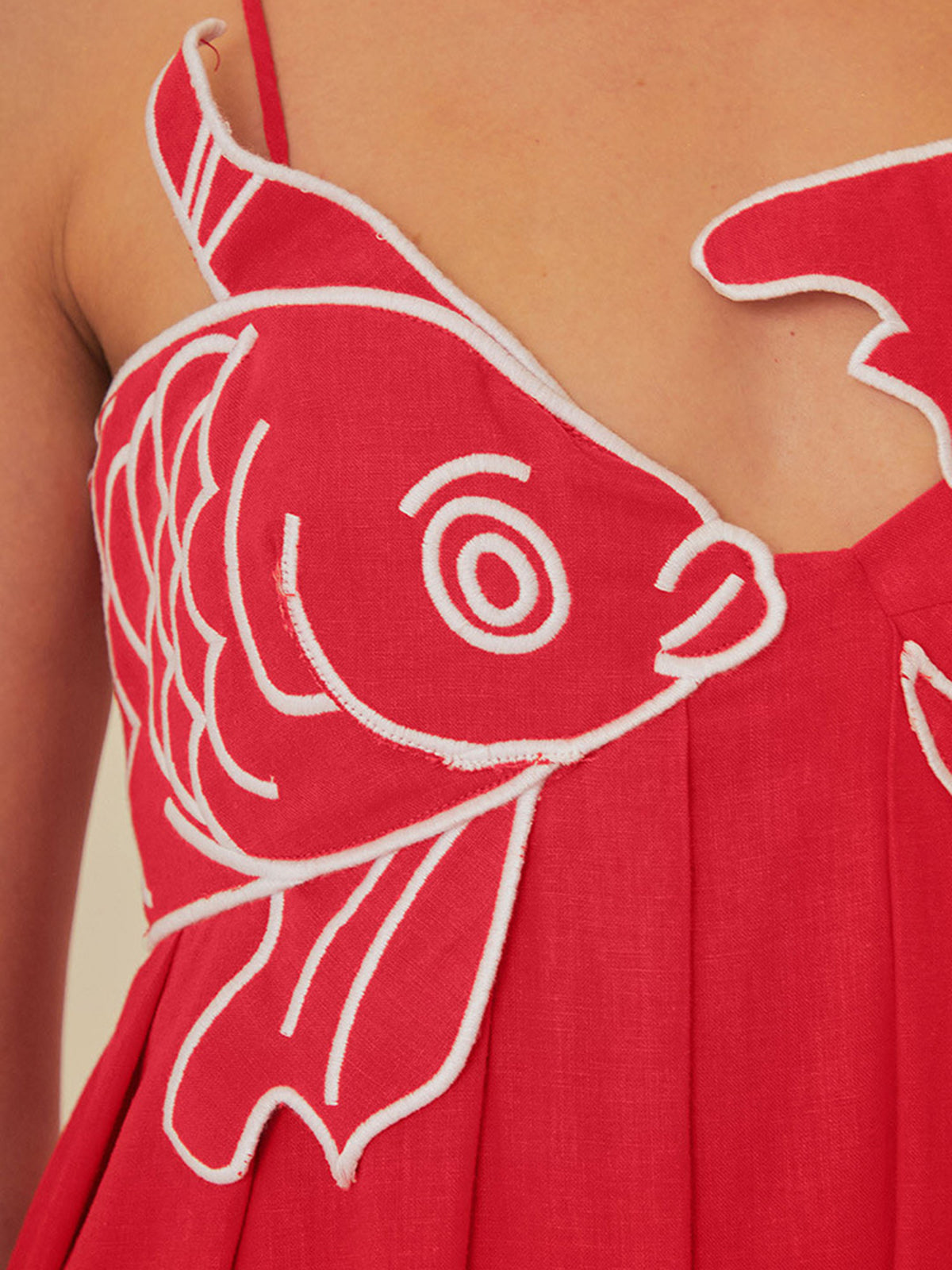 Elegante Semi-Doorzichtige Cami Jurk Voor De Modebewuste Vrouw – Geborduurd Detail, Lichtgewicht Materialen & Perfect Voor Zomerse Avonden.