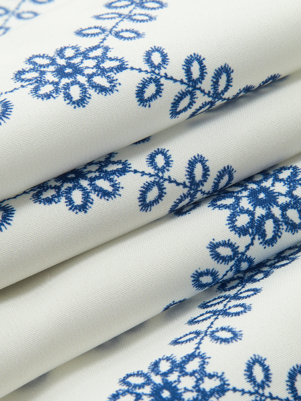 Elegante Geprinte Mouwloze Rokset Voor Modebewuste Dames – Zachte Stof, Speelse Strik & Perfect Voor Zomeruitjes Of Feestelijke Gelegenheden.