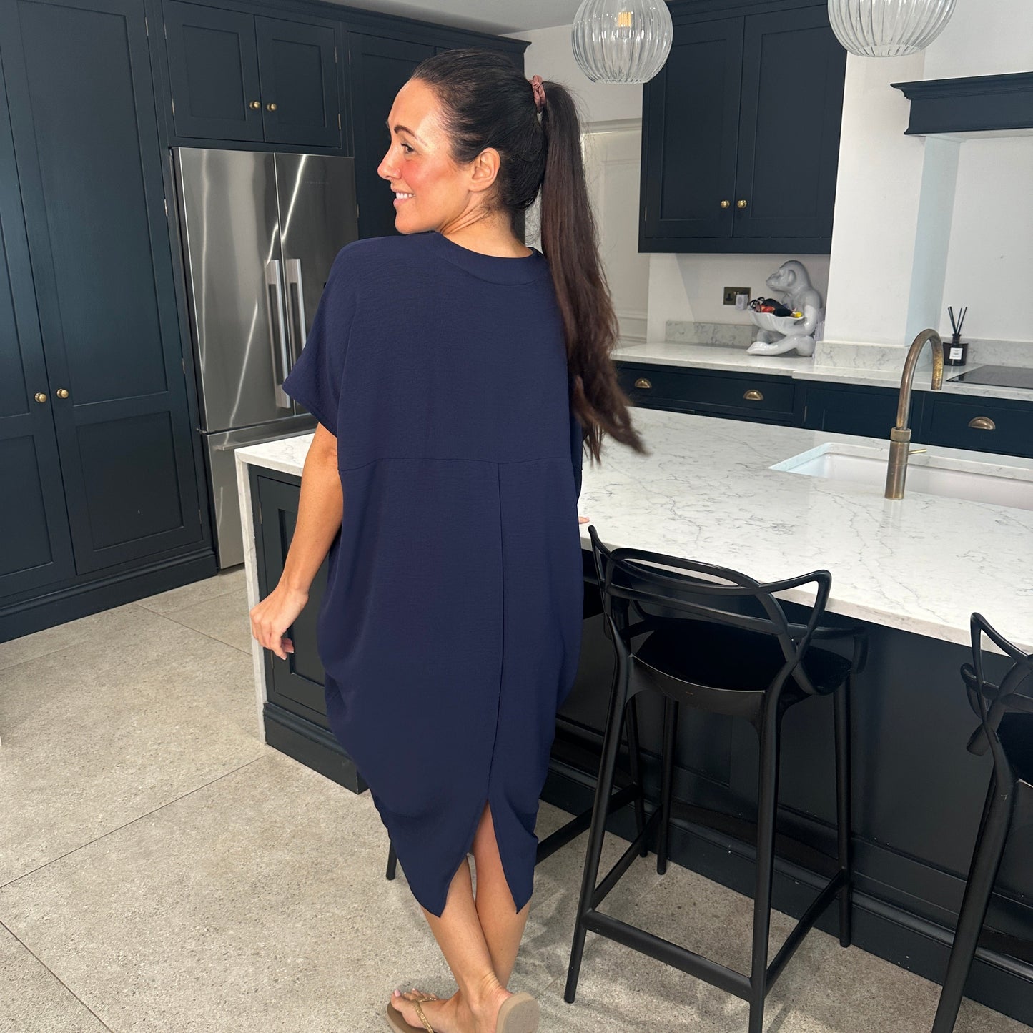 Dames Losvallende Midi-Jurk Met V-Hals En Korte Mouwen – Lente, Zomer En Casual Momenten