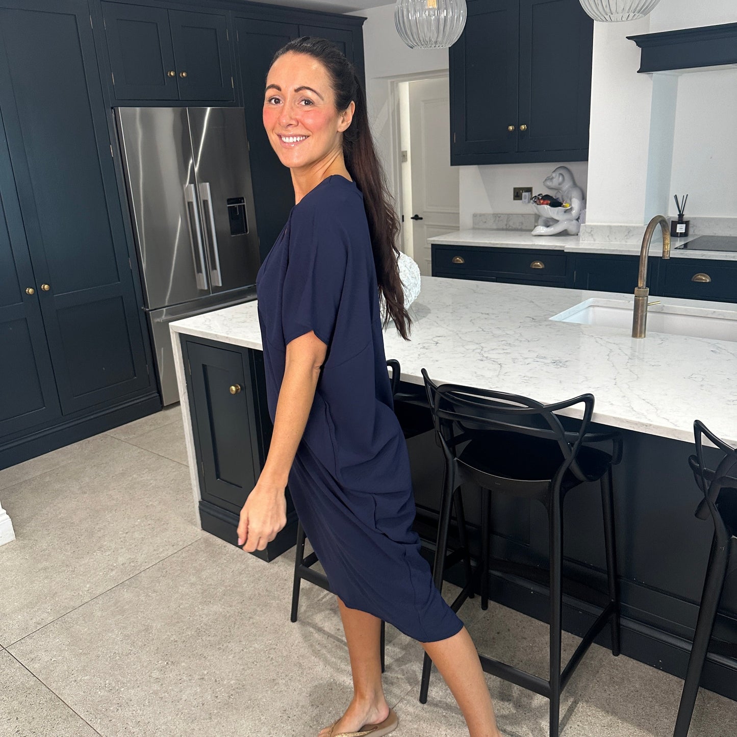 Dames Losvallende Midi-Jurk Met V-Hals En Korte Mouwen – Lente, Zomer En Casual Momenten