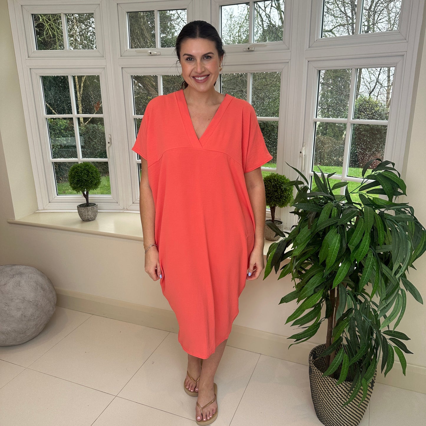 Dames Losvallende Midi-Jurk Met V-Hals En Korte Mouwen – Lente, Zomer En Casual Momenten