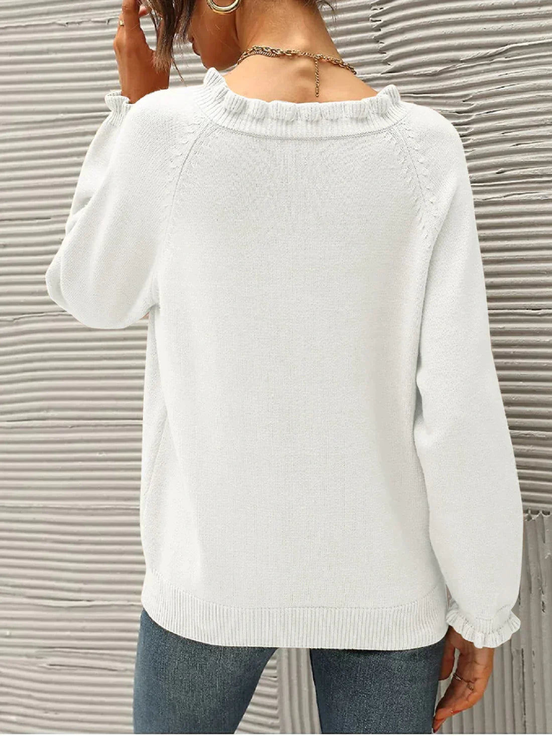 Gebreide Top Met Ruches En Knoopdetail – Vrouwelijke Knit Voor Lente, Herfst & Knusse Momenten Thuis