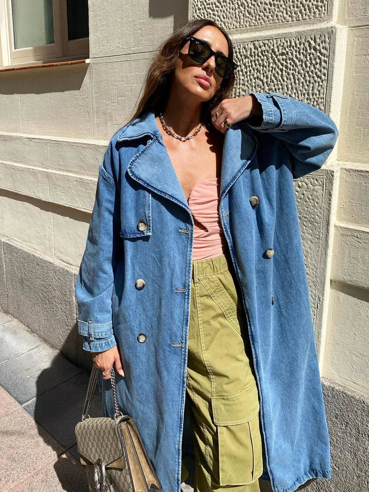 Denim Trenchcoat Met Tailleceintuur En Reverskraag – Stijlvolle Lange Damesjas Voor Elk Seizoen
