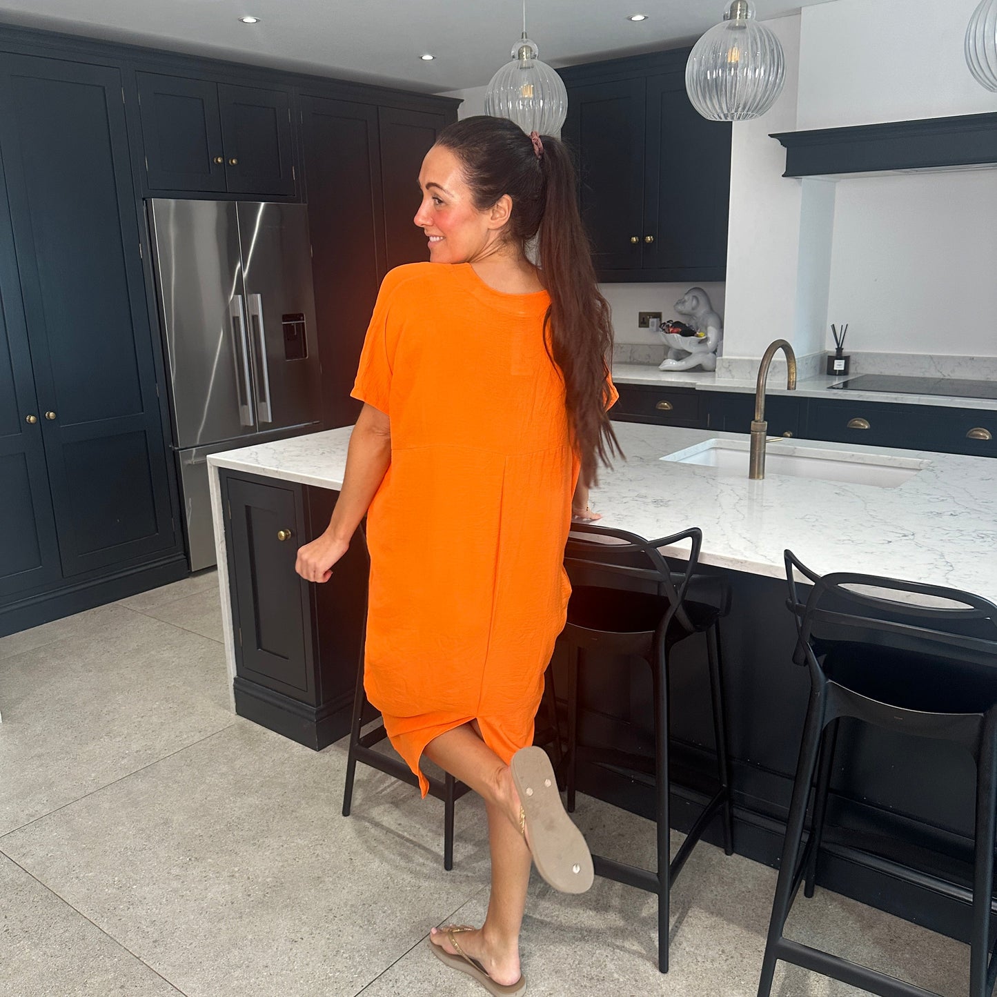 Dames Losvallende Midi-Jurk Met V-Hals En Korte Mouwen – Lente, Zomer En Casual Momenten