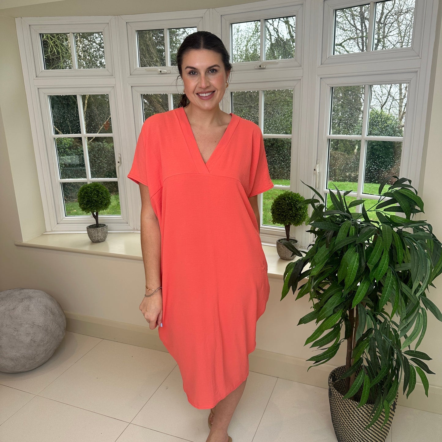 Dames Losvallende Midi-Jurk Met V-Hals En Korte Mouwen – Lente, Zomer En Casual Momenten