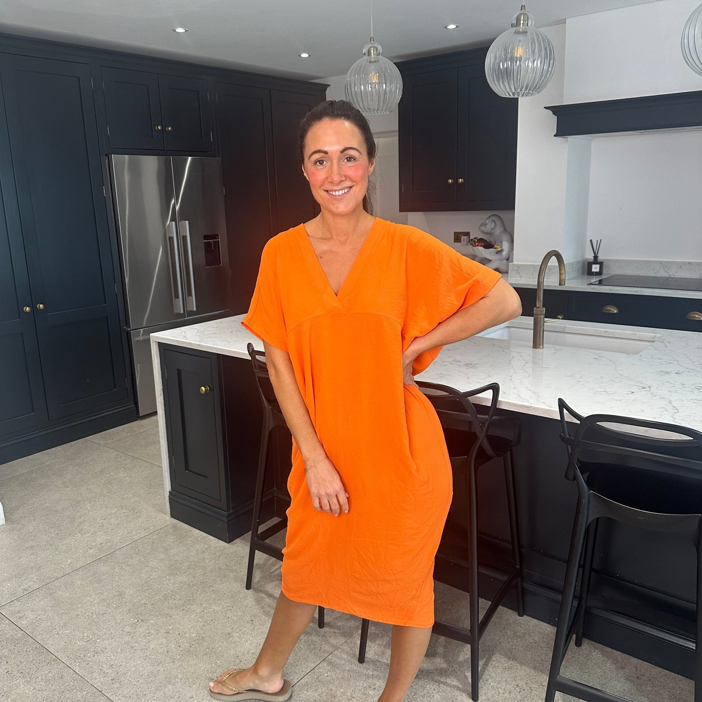Dames Losvallende Midi-Jurk Met V-Hals En Korte Mouwen – Lente, Zomer En Casual Momenten