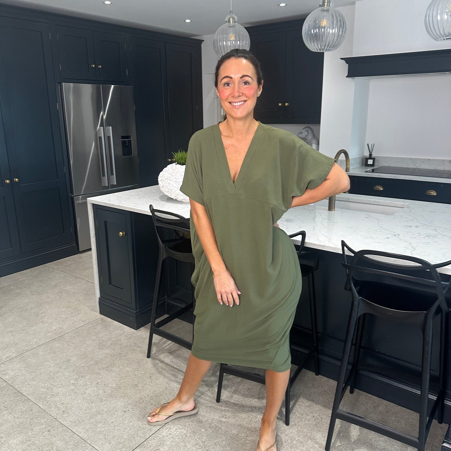 Dames Losvallende Midi-Jurk Met V-Hals En Korte Mouwen – Lente, Zomer En Casual Momenten