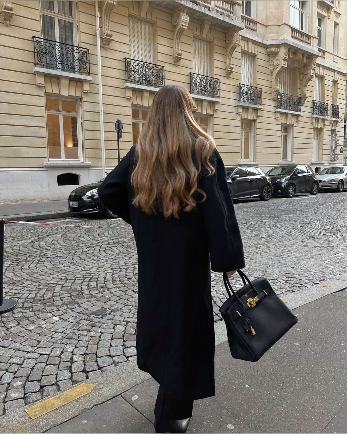 Oversized Damesjas Met Reverskraag – Lange Pasvorm, Dubbele Rij Knopen & Herfstlook
