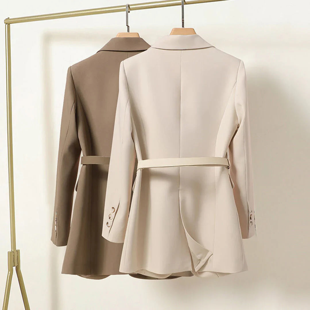 Dames blazer met ceintuur