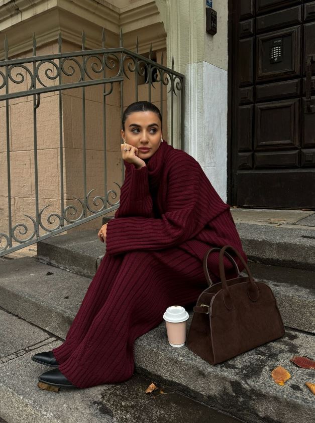 Gebreide Lounge Set Voor Dames – Zachte Ribstructuur, Flared Broek & Inclusief Sjaal – Herfst En Winter