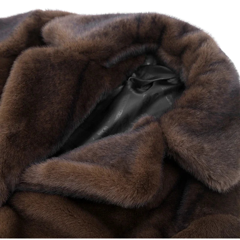 Lange Bruine Faux Fur Jas – Elegante Fluffy Wintermantel Voor Dames Met Luxe Uitstraling
