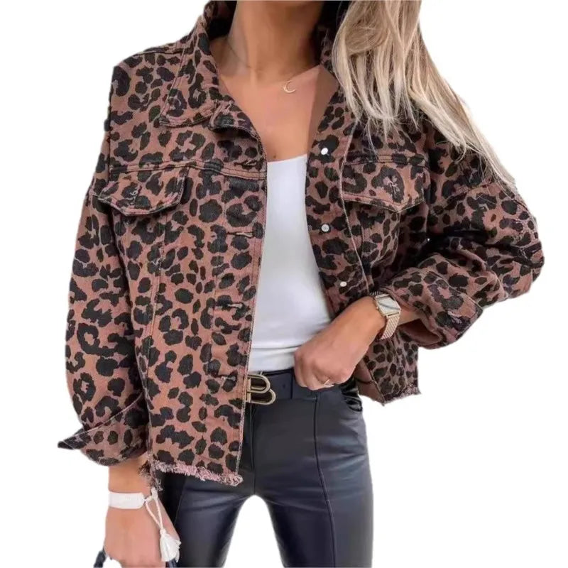 Luipaardprint Damesjack – Opvallende Voorjaarsjas Met Stoere Flair Voor Lente & Frisse Zomerdagen