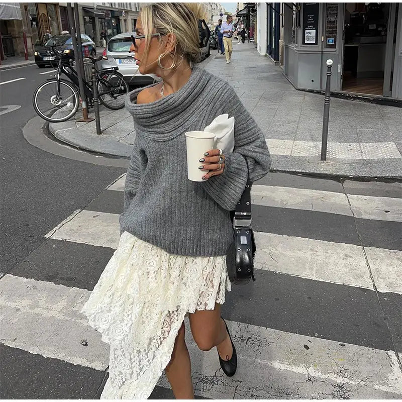 Grofgebreide Off-Shoulder Trui – Pure Knitwear Verleiding Met High-End Allure