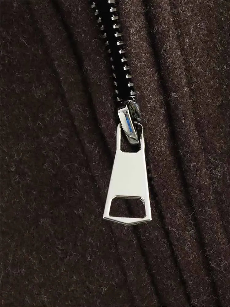 Minimalistisch Bomberjack Met Urban Feel