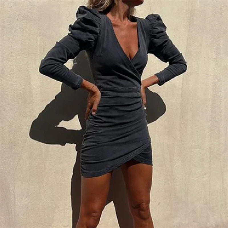 Denim-Look Bodyconjurk Met Pofmouwen En V-Hals – Stoer Silhouet Met Allure