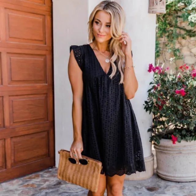 Broderie Zomerjurk Met V-Hals En Ruchesmouwen – Licht, Speels En Zomers Elegant