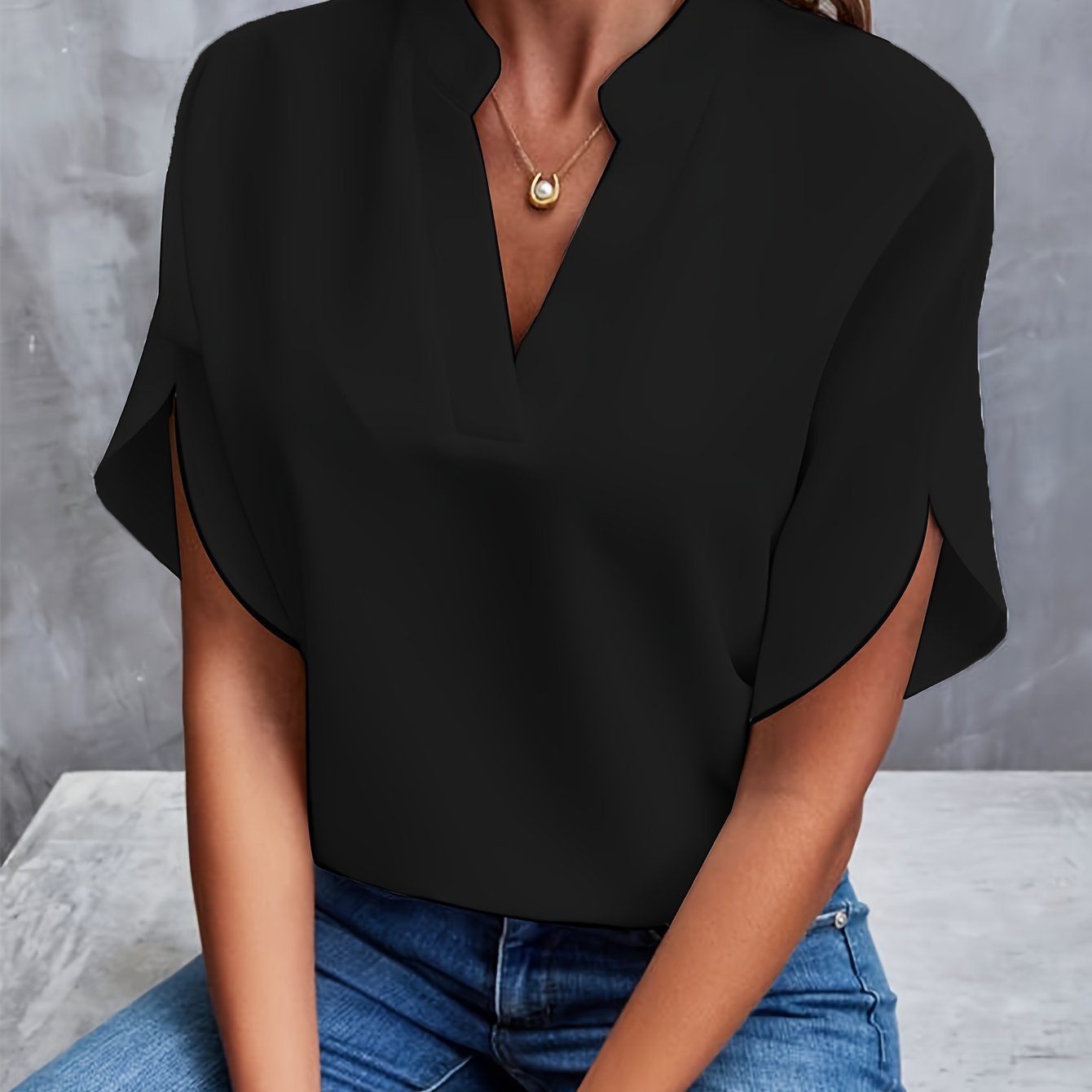 Dames Top Met Opstaande V-Hals, Kapmouwtjes En Splitdetail – Lente, Zomer En Vroege Herfst