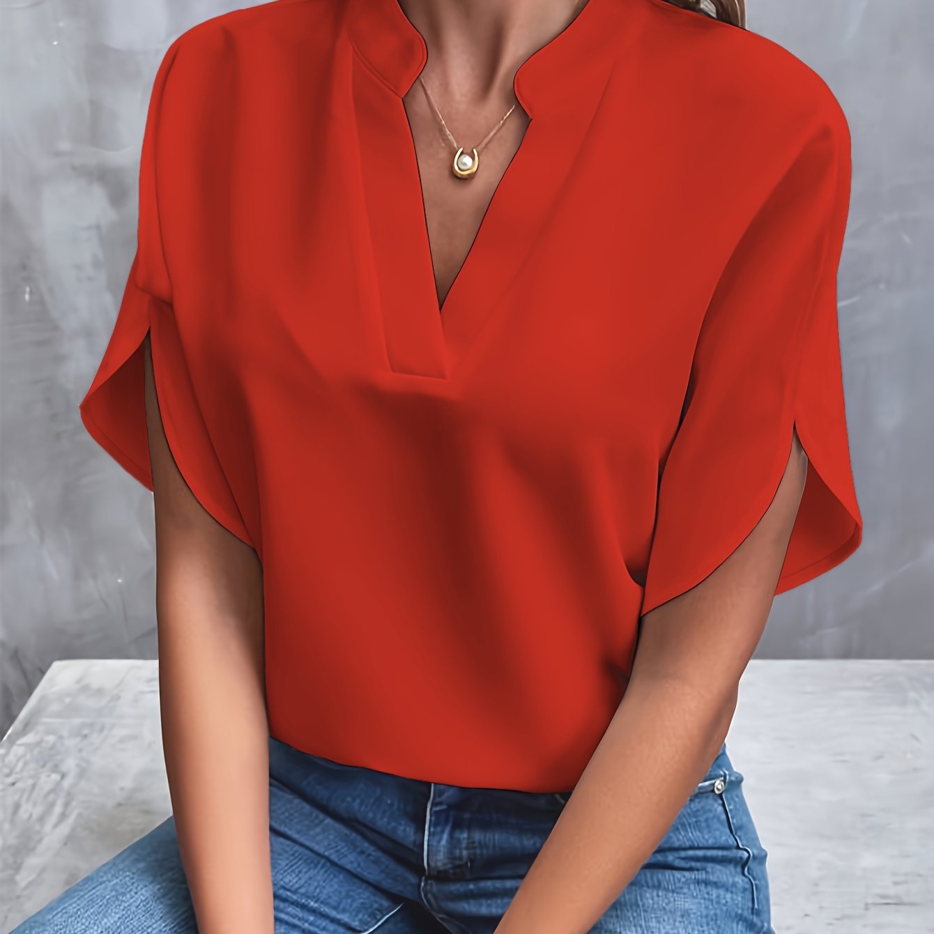 Dames Top Met Opstaande V-Hals, Kapmouwtjes En Splitdetail – Lente, Zomer En Vroege Herfst
