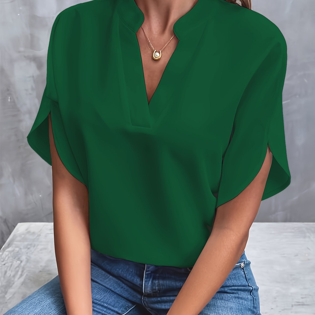 Dames Top Met Opstaande V-Hals, Kapmouwtjes En Splitdetail – Lente, Zomer En Vroege Herfst