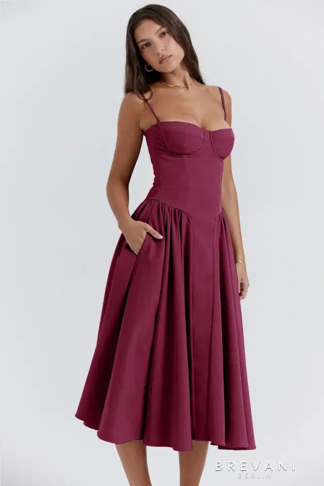 Bustierjurk Met Zandkleurige Flair – Flatterende Zomerjurk Met Elegante Pasvorm