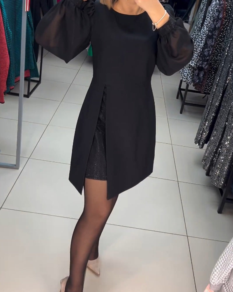 Gelaagde Mini-Jurk Met Transparante Ballonmouwen En Splitvoorkant – Een Edgy Statement Voor Avondjes Uit