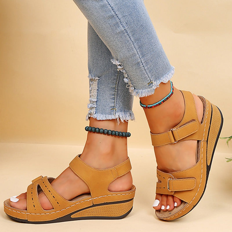 Comfortabele Dames Sleehak Sandalen Met Klittenbandsluiting – Lichtgewicht En Stijlvol